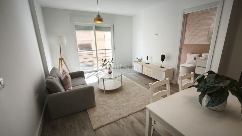 Foto f21f4c9b-ec08-4fcb-8abb-52acf556e418. Àtic a Los Castillejos - La Trinidad Málaga