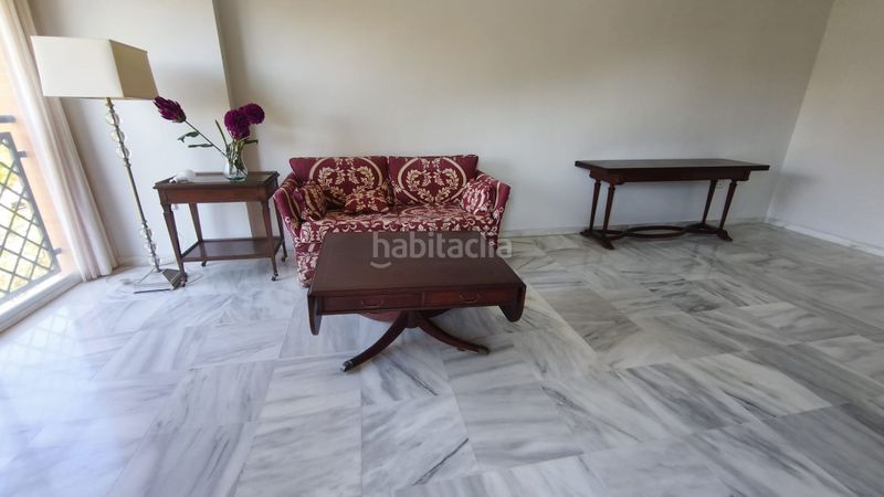 Foto 0b9d741a-ff33-40ff-8dd2-84d725795eea. Pis amb piscina a Parque Clavero Málaga