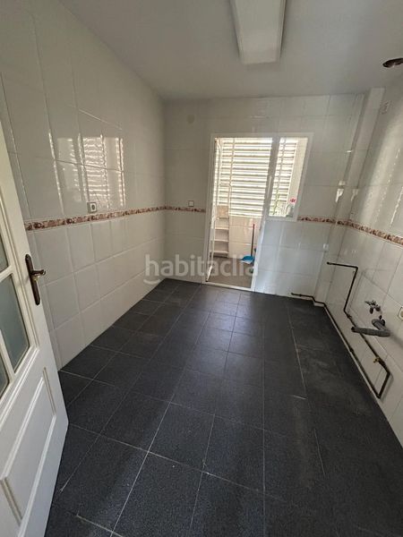 Foto 0cef19ce-4399-4606-bcfc-085bd1c33adb. Pis amb piscina a Parque Clavero Málaga