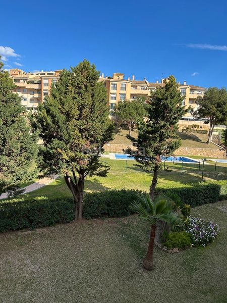 Foto 2093490e-d77e-4b94-9348-c2cc3465c754. Pis amb piscina a Parque Clavero Málaga