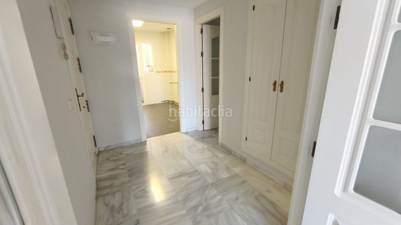 Foto 5da57996-a48d-4d69-8187-c07f0b16dc10. Pis amb piscina a Parque Clavero Málaga