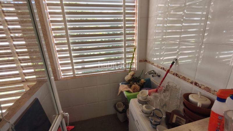 Foto b9f9b471-140c-4600-8b04-ee6a5d37101f. Pis amb piscina a Parque Clavero Málaga