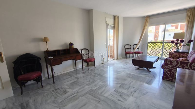 Foto e5d8445c-66c0-4ff6-a444-68d3d8debe4c. Pis amb piscina a Parque Clavero Málaga