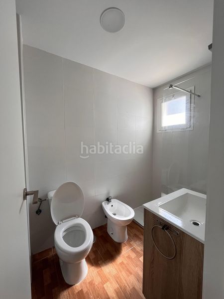 Foto 6849151f-7897-40f4-96a3-55c7e9cd4e8b. Àtic a Parque Victoria Eugenia Málaga