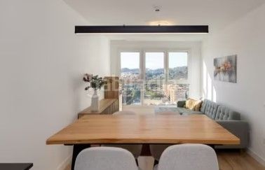 Foto 0c77b3c7-16a1-45c9-a712-cac2e687e3f5. Pis amb calefacció piscina a Martiricos - La Roca - La Rosaleda Málaga