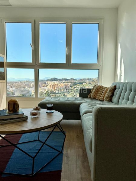 Foto 206877bf-039f-42e2-9477-ad59b276c1ef. Pis amb calefacció piscina a Martiricos - La Roca - La Rosaleda Málaga