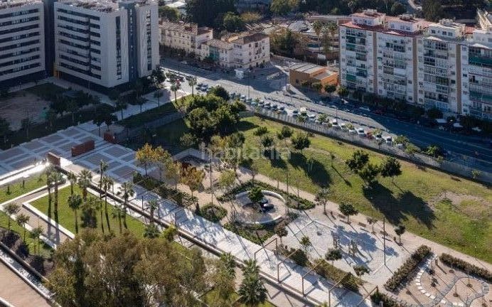 Foto 4cf9cfdf-7b13-43f9-ac00-d2eb34b6a327. Pis amb calefacció piscina a Martiricos - La Roca - La Rosaleda Málaga