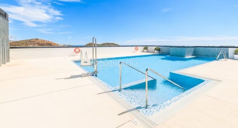 Foto 8d9e5292-a6d9-41b9-90d6-04d3d67b403e. Pis amb calefacció piscina a Martiricos - La Roca - La Rosaleda Málaga