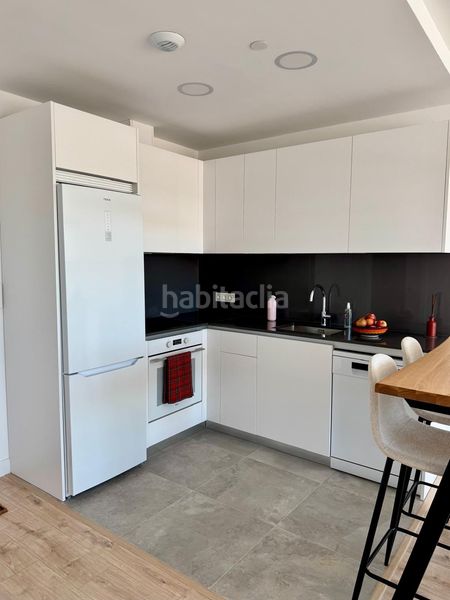 Foto 8db44738-b040-48ae-adf1-4ba6bbd4a9cd. Pis amb calefacció piscina a Martiricos - La Roca - La Rosaleda Málaga