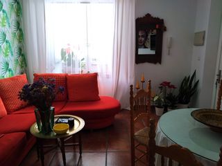 Etagenwohnung  Montaño. Piso reformado en edificio histórico, zona centro histórico teat