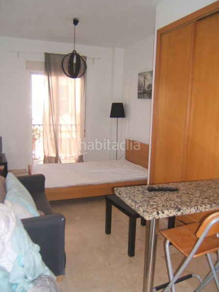 Foto ded31c05-eca7-408a-a389-acbd1dbbc0b4. Estudi a La Merced Málaga