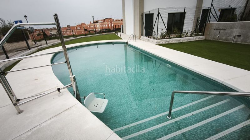 Foto 1dbfa2b8-7a52-4105-beb7-febaec853cc2. Casa adossada amb piscina a Benajarafe