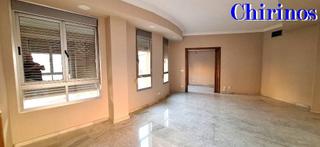 Location Appartement  Avenida ronda de los tejares. Ronda tejares, buen edificio, gran piso 163m.