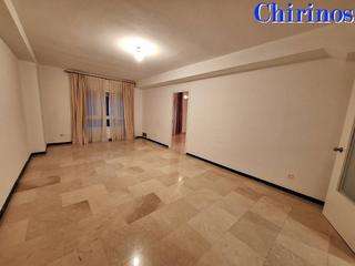 Location Appartement à Centro. Excelente piso en plenísimo centro, junto plaza de las tendillas