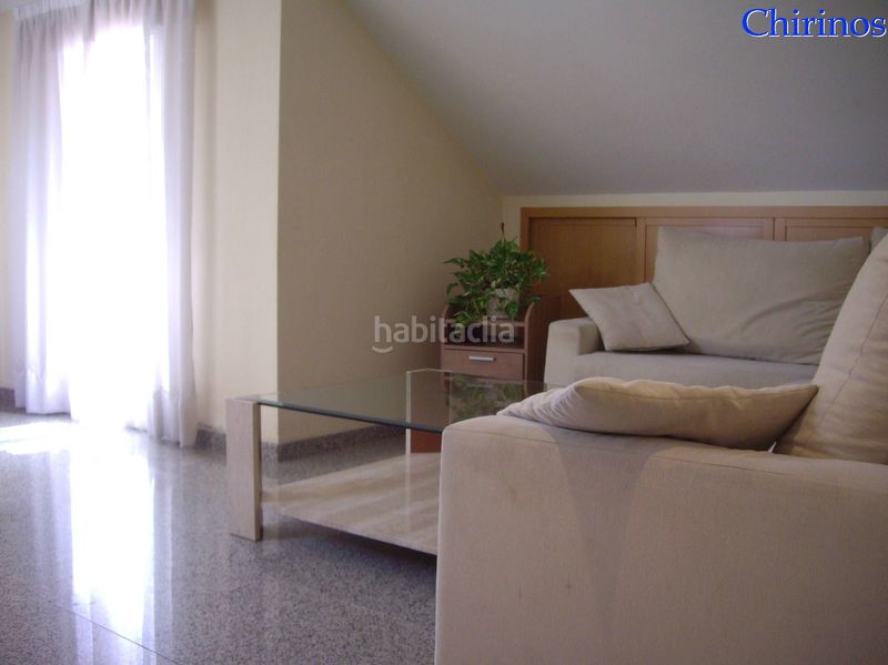Foto ddfe839a-a3e7-4d16-8c77-e9b9f01f9d4b. Rent penthouse with parking in Centro Córdoba