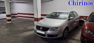 Aparcament cotxe a Ollerías - San Cayetano. Plaza de garaje junto torre malmuerta