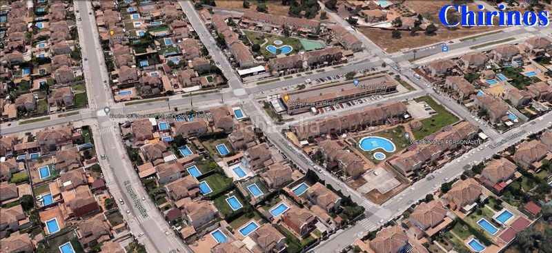 Foto dd78c60b-8191-4c82-9f71-55da1bced393. Casa aparellada amb aparcament piscina a Paraíso Arenal - La Colina Córdoba