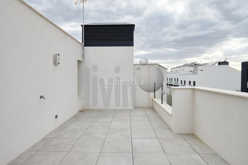 Foto c751fe5a-a6b3-43d4-811c-e0422a91ef37. House with heating in Renfe - Bulevar 1ª y 2ª Fase Jaén