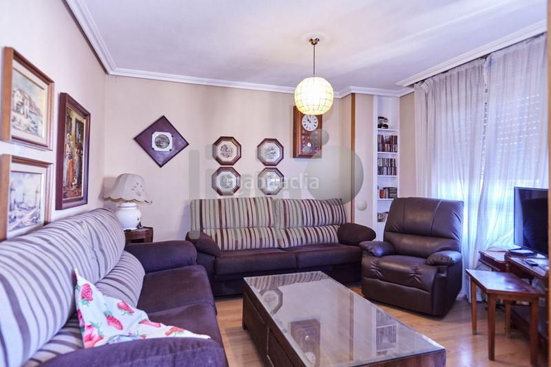 Foto 924475f1-aee9-4298-ad5b-2fbaa8983c61. Appartement avec chauffage dans Hospital Jaén