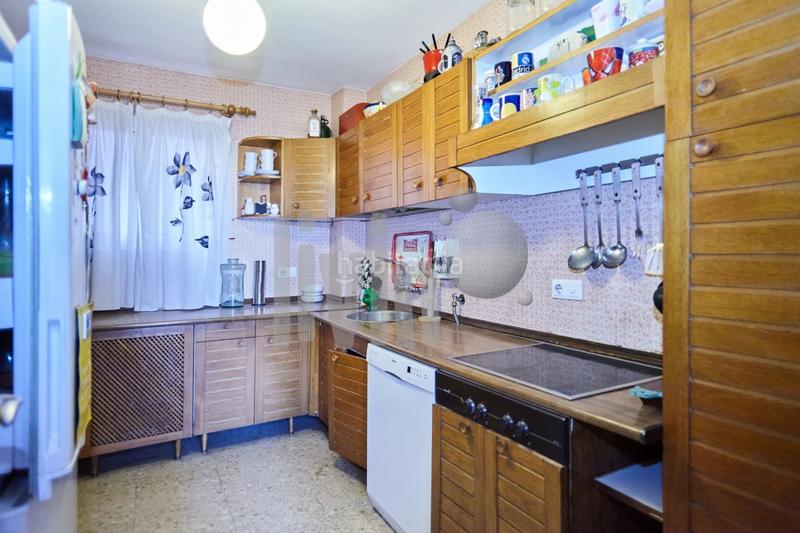 Foto c4165aa0-c496-4a58-9a5b-e1e3c4f43fa6. Pis amb calefacció a Hospital Jaén