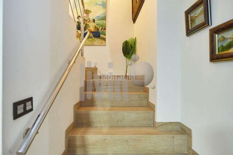 Foto f09d56d5-250e-42bc-a416-0c1c3f11176e. Haus mit pool in Ctra. Circunvalación - La Magdalena Jaén