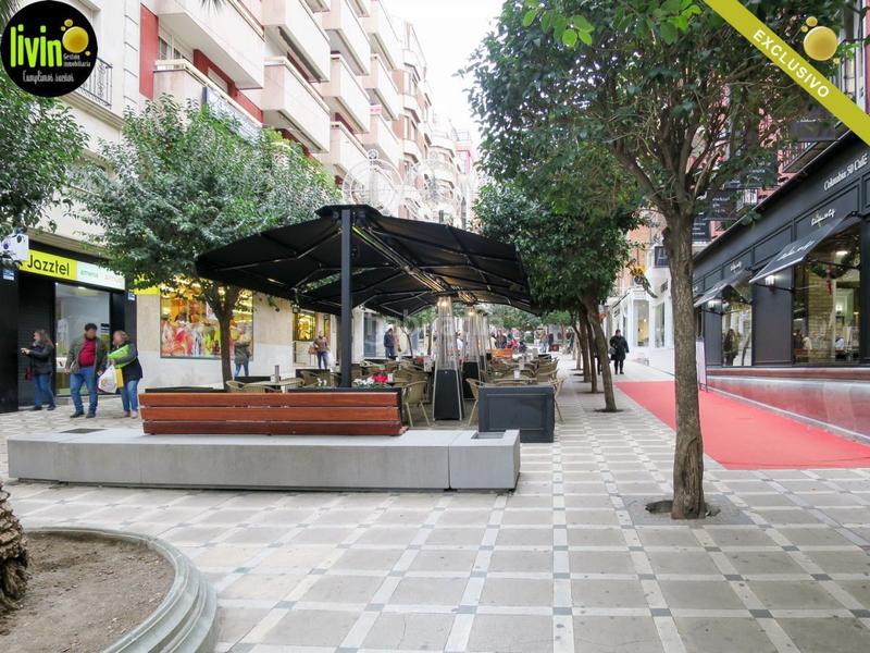 Foto 540c464a-a6ca-4767-b680-ef695a8fbba1. Locale commerciale in Avda de Madrid - Pº de la Estación Jaén