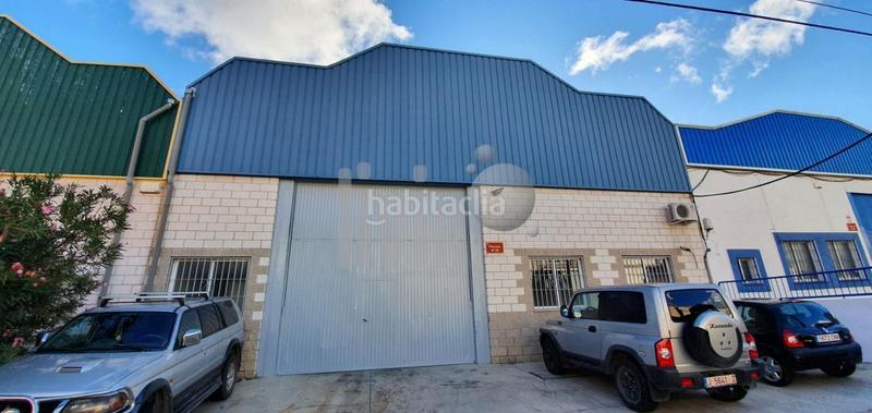 Foto 6e70743f-b459-4db8-9c6f-2634328962ce. Bâtiment à usage industriel dans Renfe - Bulevar 1ª y 2ª Fase Jaén