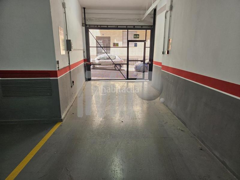 Foto b93b56e7-7717-4ce0-974c-764c1495f9b1. Parking coche en Belén - San Roque Jaén