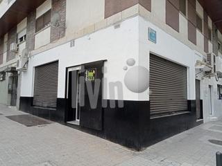 Location Local commercial à Avda de Madrid - Pº de la Estación