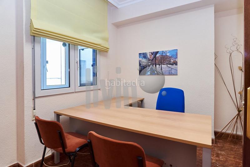 Foto e0b844c7-a0ca-4d23-81c6-ef235c748a47. Piso  en el centrp en Hospital Jaén