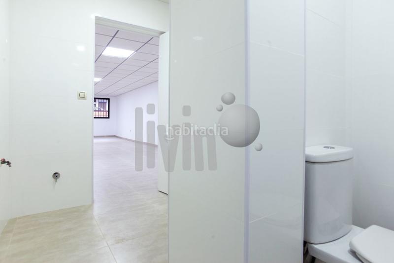 Foto d7d2f0dd-4949-4579-870f-e024a78372c7. Alquiler oficina en Hospital Jaén