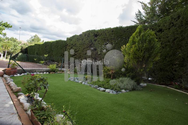 Foto fe90382f-b2f1-4143-bf15-901f72dd1933. Casa en Baeza