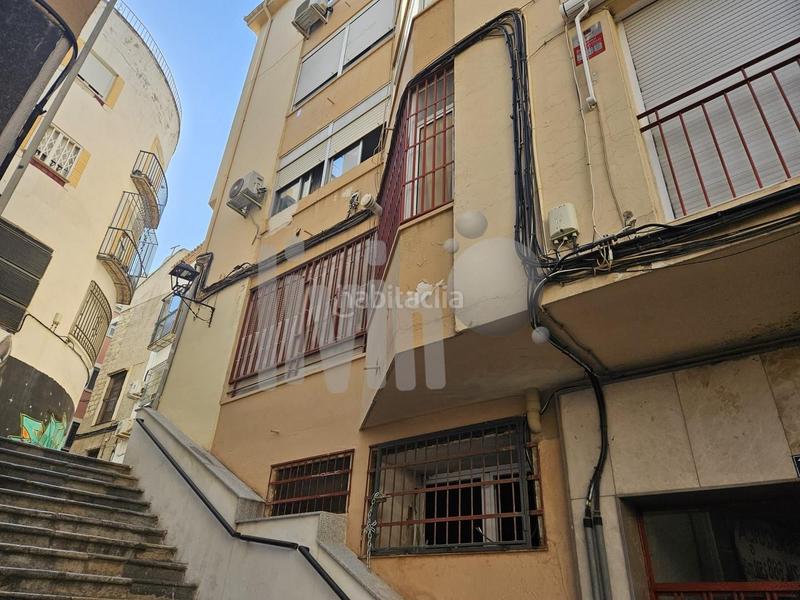 Foto 13c60eb2-c484-42f0-b4b7-2b3087f6b729. Alquiler piso  en alquiler en calle álamos excelente ubicación céntrica en Jaén