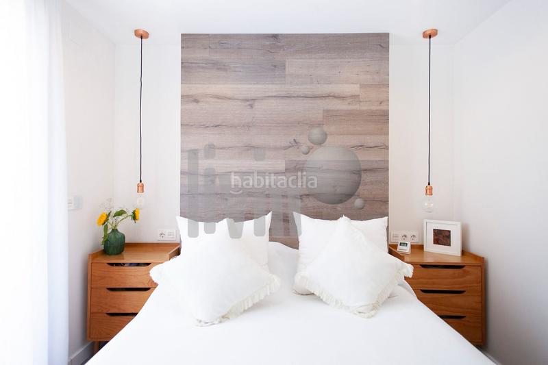 Foto 11d02a3e-e284-498e-805f-17f8a69e32f9. Piso en andalucia 64 ático reformado con terraza privada y vistas al castillo en Jaén