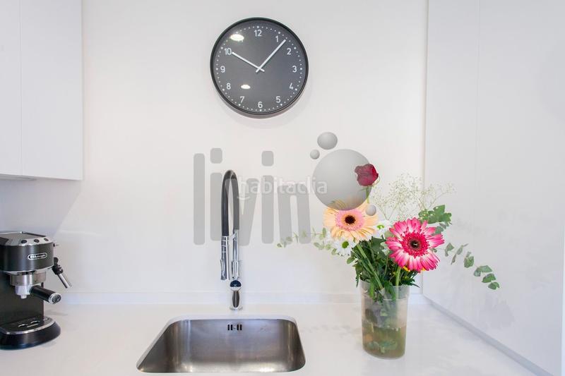 Foto 170993ee-fc0e-4910-8a8e-bad984a2f3d3. Piso en andalucia 64 ático reformado con terraza privada y vistas al castillo en Jaén