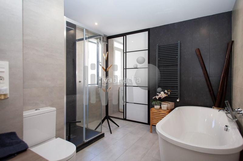 Foto 28639985-8422-438a-9df9-7d1f2ccc03e1. Piso en andalucia 64 ático reformado con terraza privada y vistas al castillo en Jaén