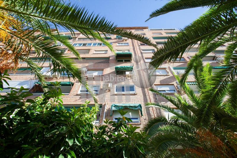 Foto 2e9cf9e7-351f-44be-9d0f-afe45881dfb8. Piso en andalucia 64 ático reformado con terraza privada y vistas al castillo en Jaén