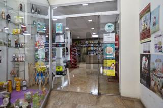 Locale commerciale  Doctor civera. Se vende local comercial en calle doctor civera, jaén