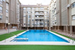 Piso en Peñamefecit - Avda Barcelona. Piso en venta en residencial con piscina en avd barcelona
