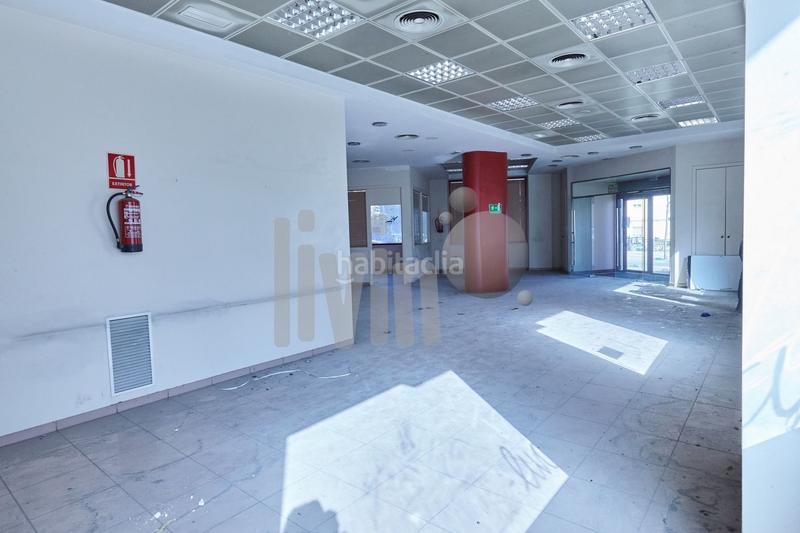 Foto 00020ff1-f551-4634-b7a7-00d1a8418471. Alquiler local comercial  en alquiler en calle garcia triviño en Jaén