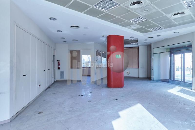 Foto 09039742-db1b-4860-9eb6-8b9f681b6bb4. Alquiler local comercial  en alquiler en calle garcia triviño en Jaén