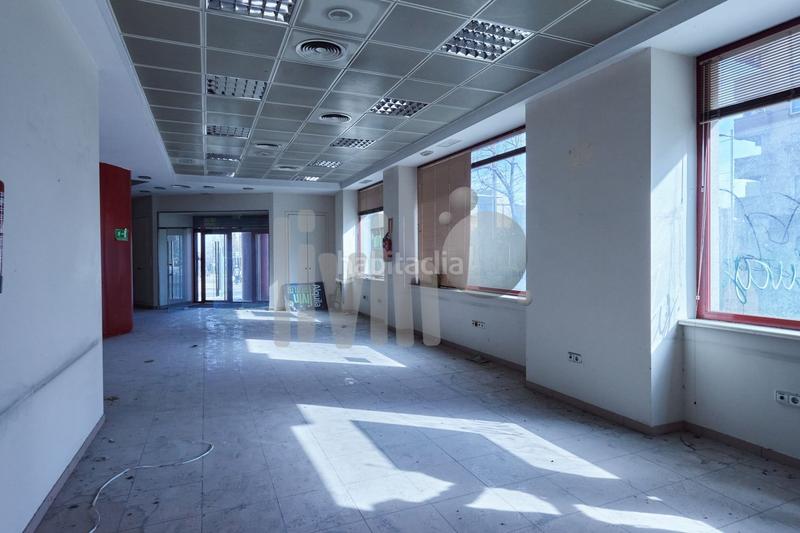 Foto 2a422003-acd1-4e8c-b6f8-57303e301702. Alquiler local comercial  en alquiler en calle garcia triviño en Jaén