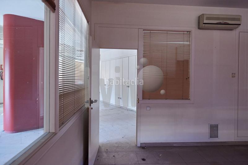 Foto c46549b2-4c42-4d21-8ab3-dcbd811efe62. Alquiler local comercial  en alquiler en calle garcia triviño en Jaén