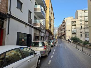 Alquiler Local Comercial en Millan de priego 21. Local en alquiler en millán de priego