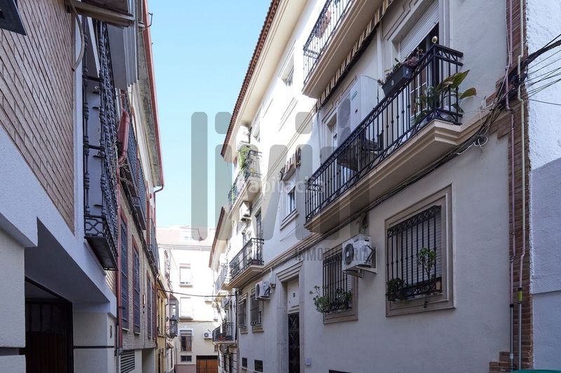 Foto d027e8ed-5f45-4f24-88e8-a75c69667d46. Pis amb calefacció a San Ildefonso - Catedral Jaén