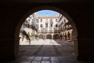 Piso  Obispo gonzalez 2. Piso en venta en calle obispo gonzález, jaén.