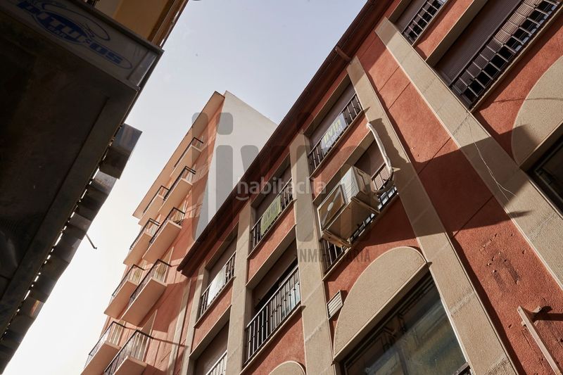 Foto f75d4a88-70be-4d4e-adb3-b0614650f2d5. Pis amb calefacció a Avda de Madrid - Pº de la Estación Jaén