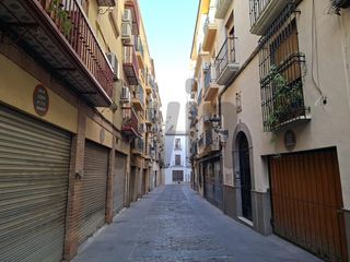 Lloguer Aparcament cotxe a San Ildefonso - Catedral. Plaza de garaje en alquiler  centro de jaén