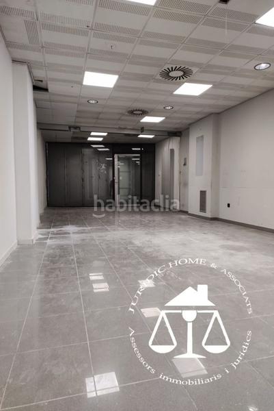 Foto c6ba013b-dfb6-4f1c-9625-a250ce73f20c. Business premise in La Verneda - La Pau Barcelona