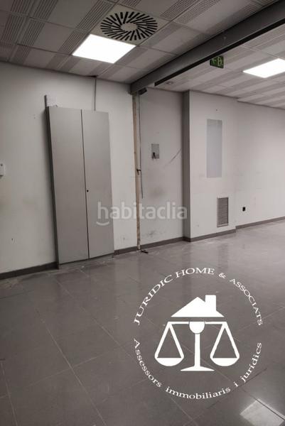 Foto 020f063c-d31b-45c6-b0a6-56fdc1a92c2f. Local comercial en La Verneda - La Pau Barcelona